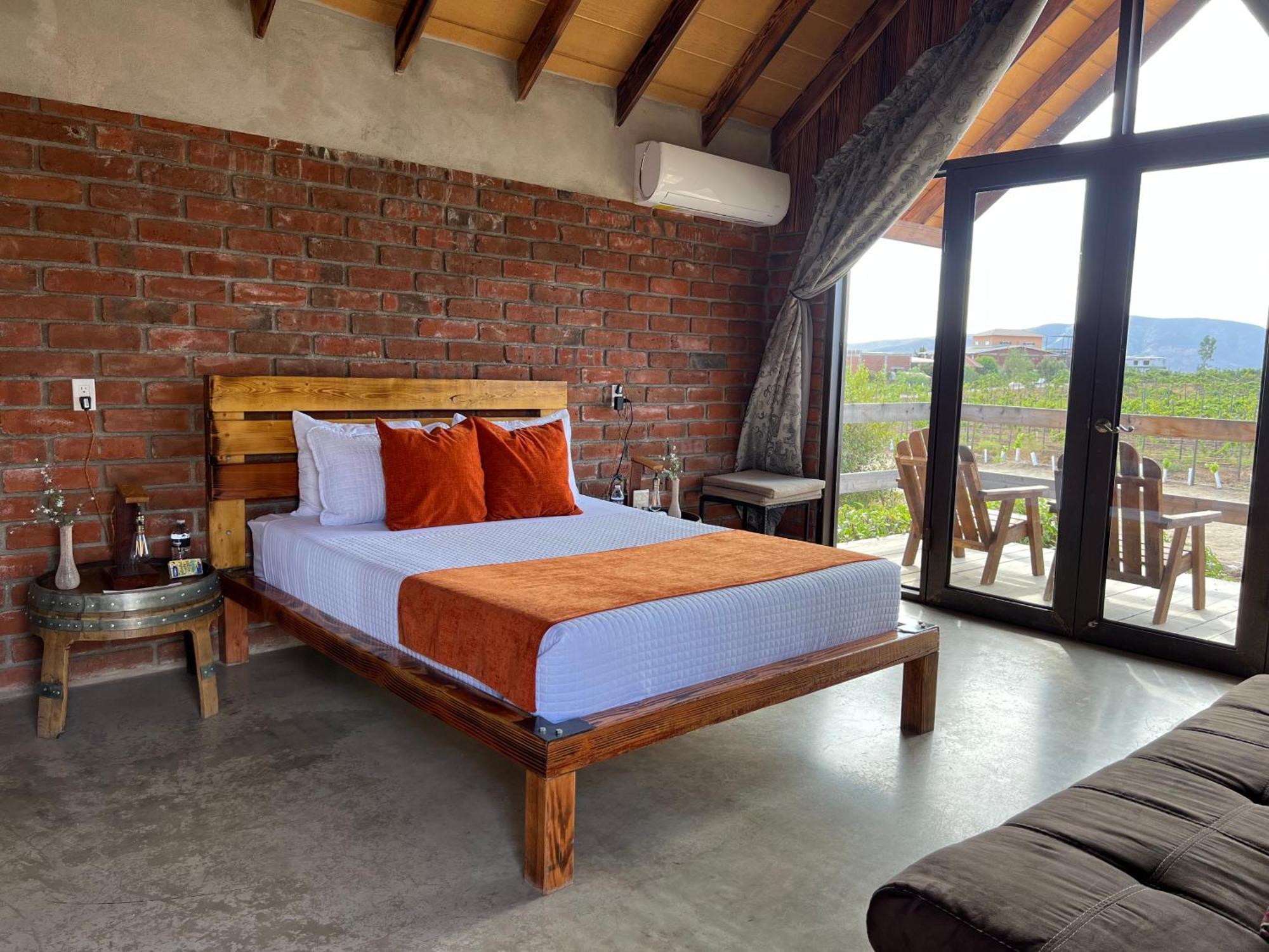 Don Tomas Vinedo Cabanas Valle de Guadalupe Eksteriør bilde